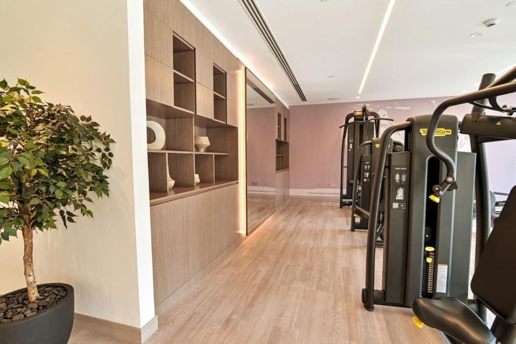 Luxury 2br High Floor Apt. W/ Burj Khalifa View With Laser Light Show And Dancing Fountain View Appartement *