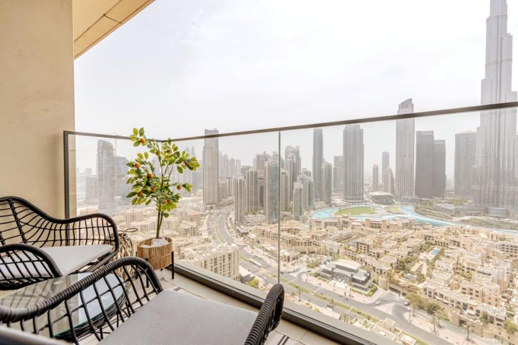 Luxury 2br High Floor Apt. W/ Burj Khalifa View With Laser Light Show And Dancing Fountain View Appartement