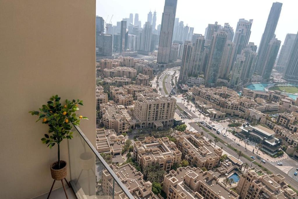 Luxury 2br High Floor Apt. W/ Burj Khalifa View With Laser Light Show And Dancing Fountain View Appartement