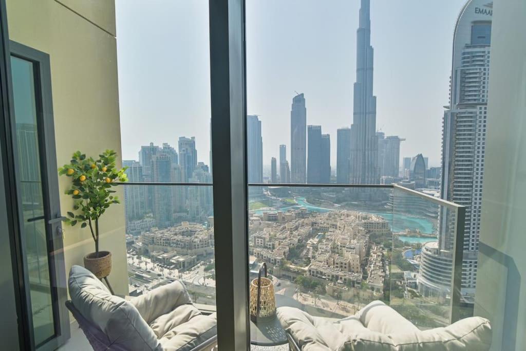 Luxury 2br High Floor Apt. W/ Burj Khalifa View With Laser Light Show And Dancing Fountain View Appartement Dubai